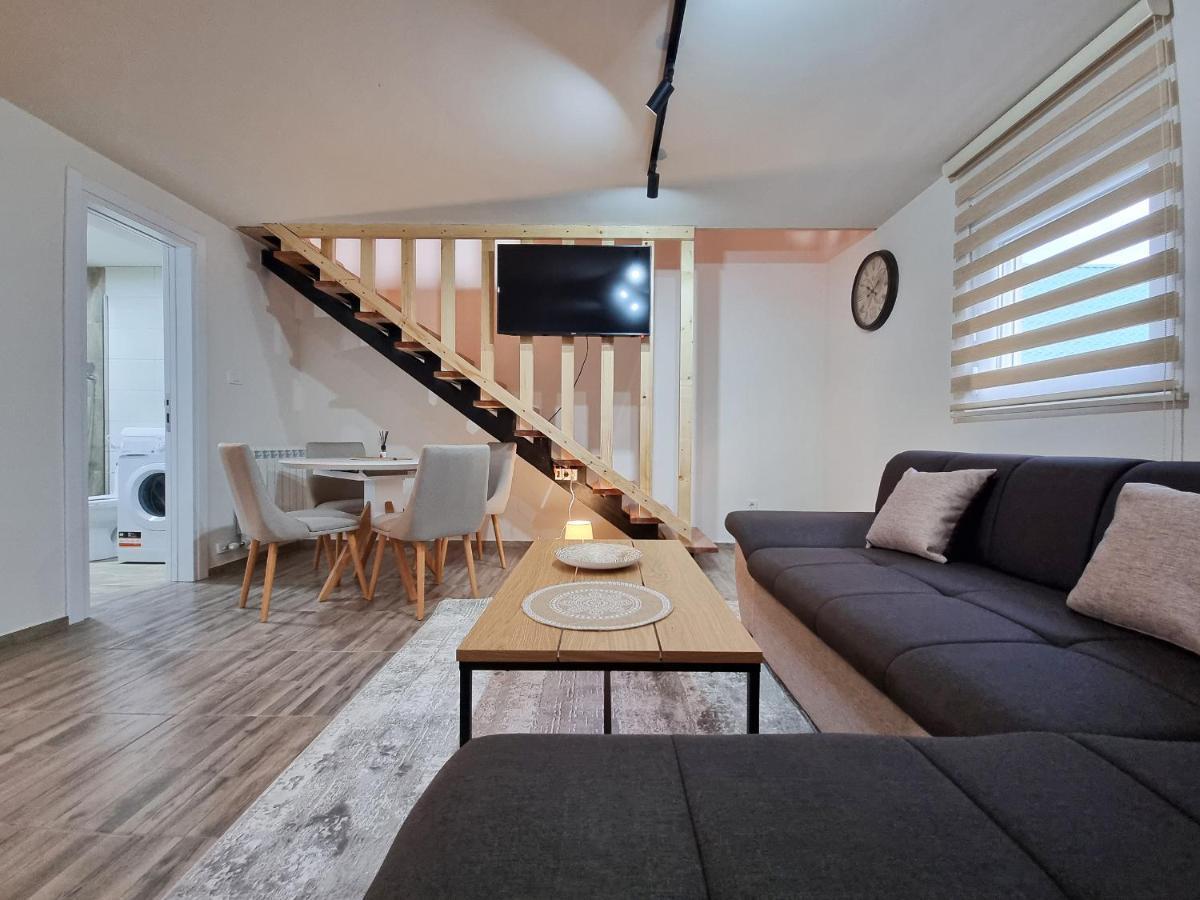 Apartmani Gala Zabljak Ngoại thất bức ảnh